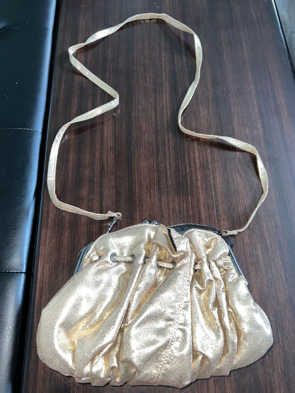 Steve Madden Gold Metallic Kisslock Crossbody Bag 3 compartments! Y2K